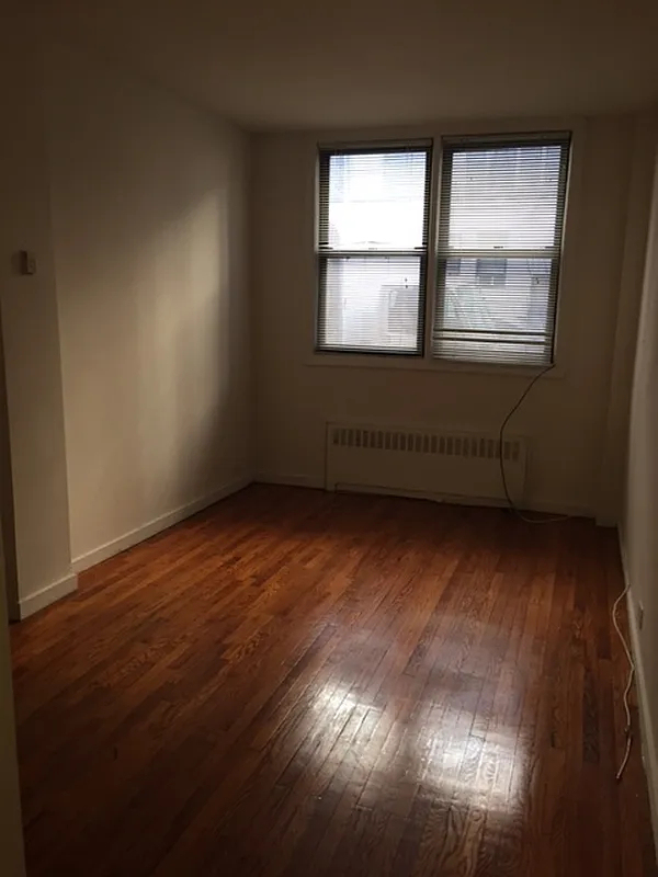  East 38th Street - Photo 3