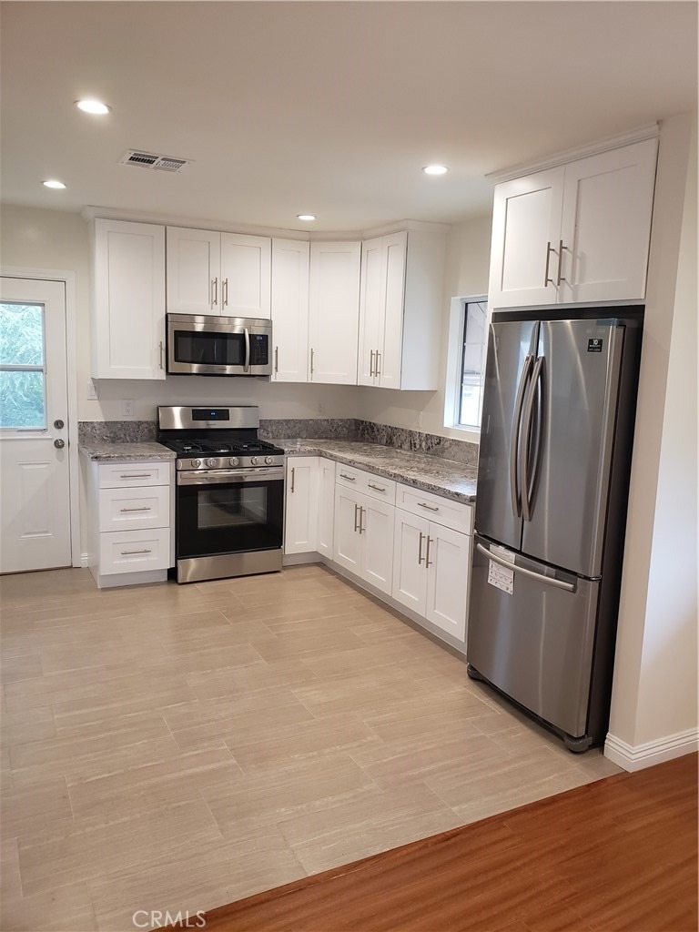 2515 1/2 Foothill Boulevard - Photo 1