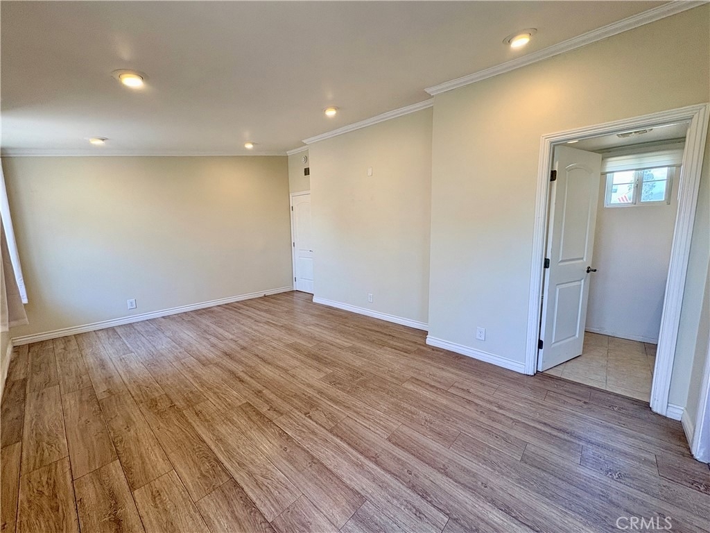 975 N Grammont Avenue - Photo 18