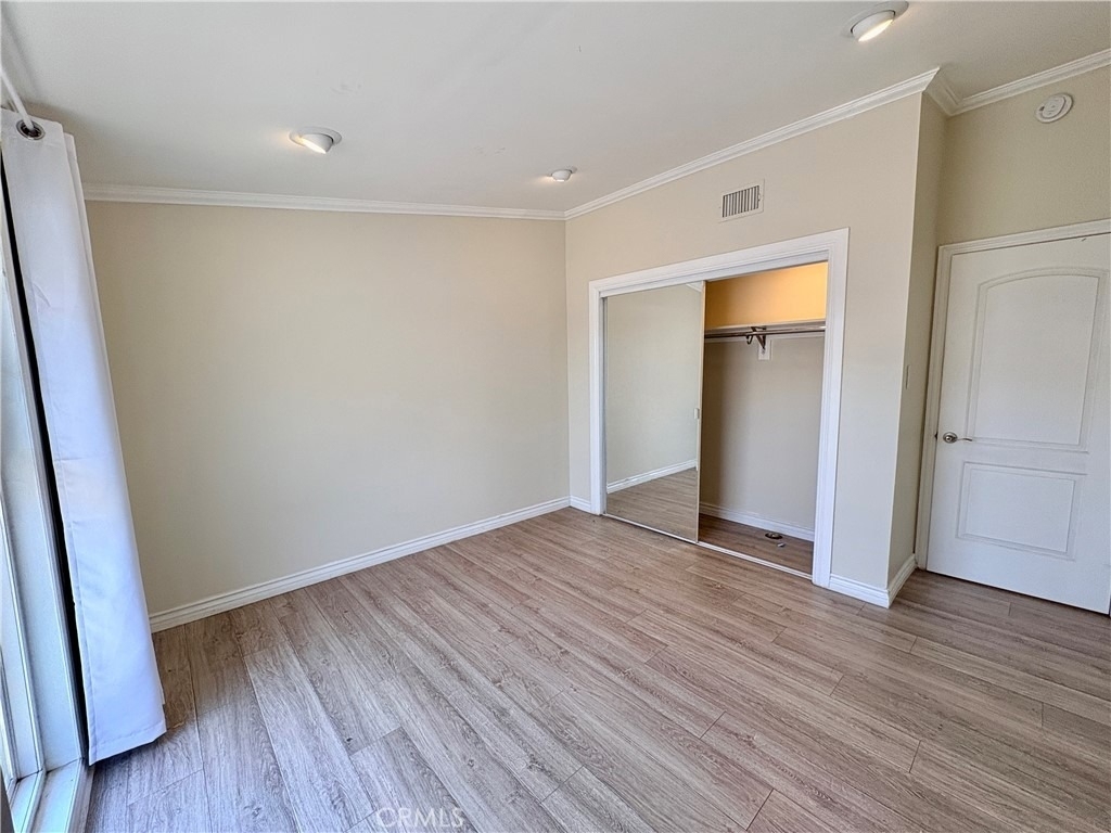 975 N Grammont Avenue - Photo 8
