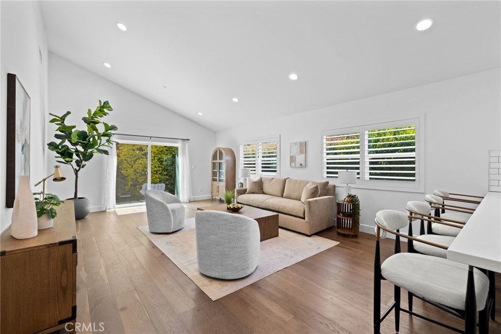 827 N Lamer - Photo 8