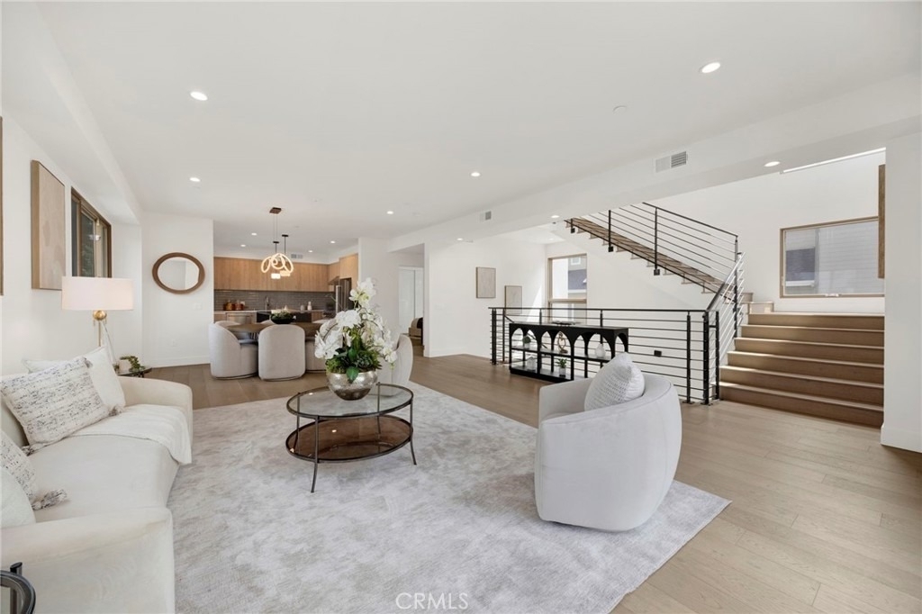 941 E California Boulevard - Photo 10