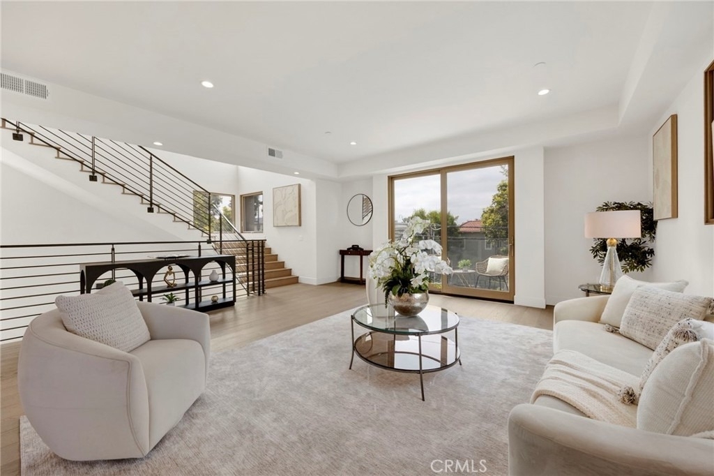941 E California Boulevard - Photo 8