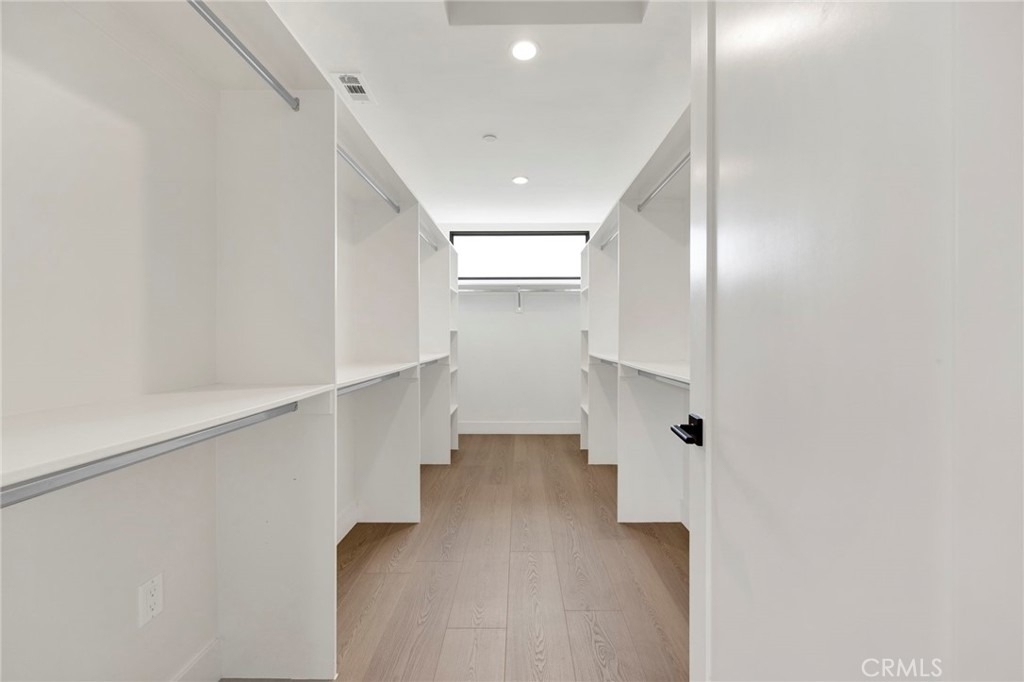 941 E California Boulevard - Photo 23