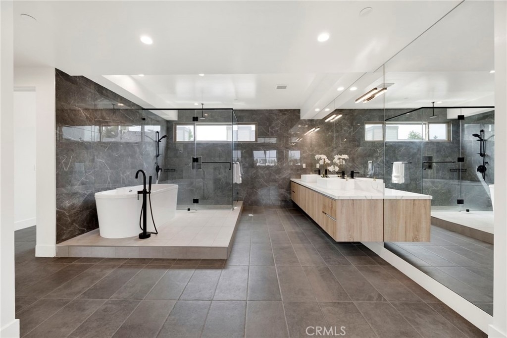 941 E California Boulevard - Photo 22