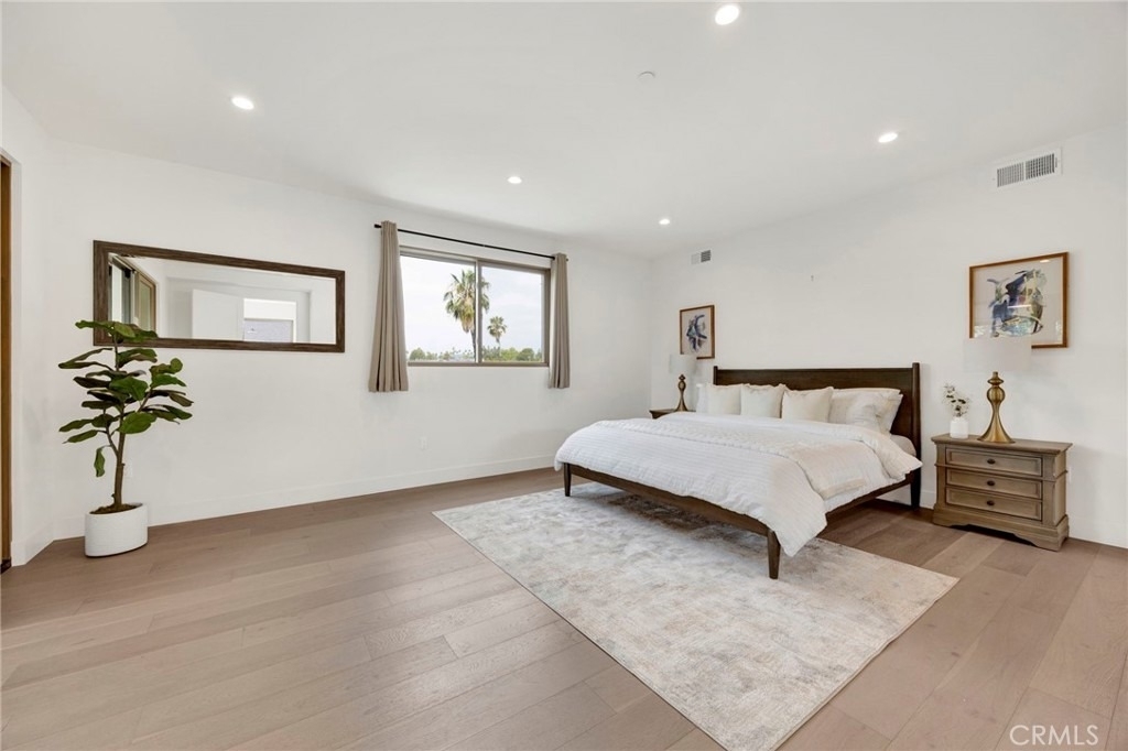 941 E California Boulevard - Photo 20