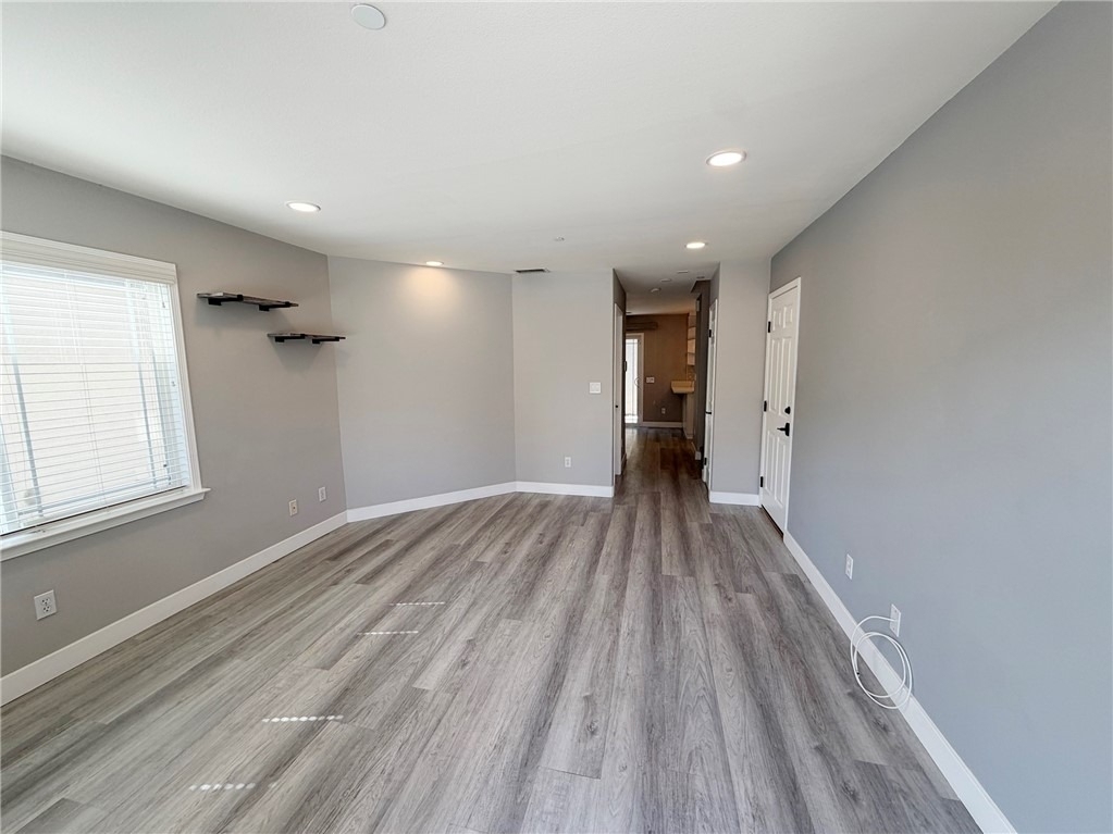 1124 S Mayflower - Photo 16
