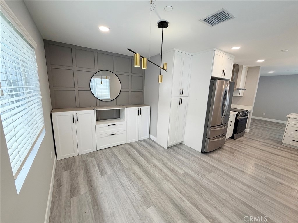 1124 S Mayflower - Photo 7