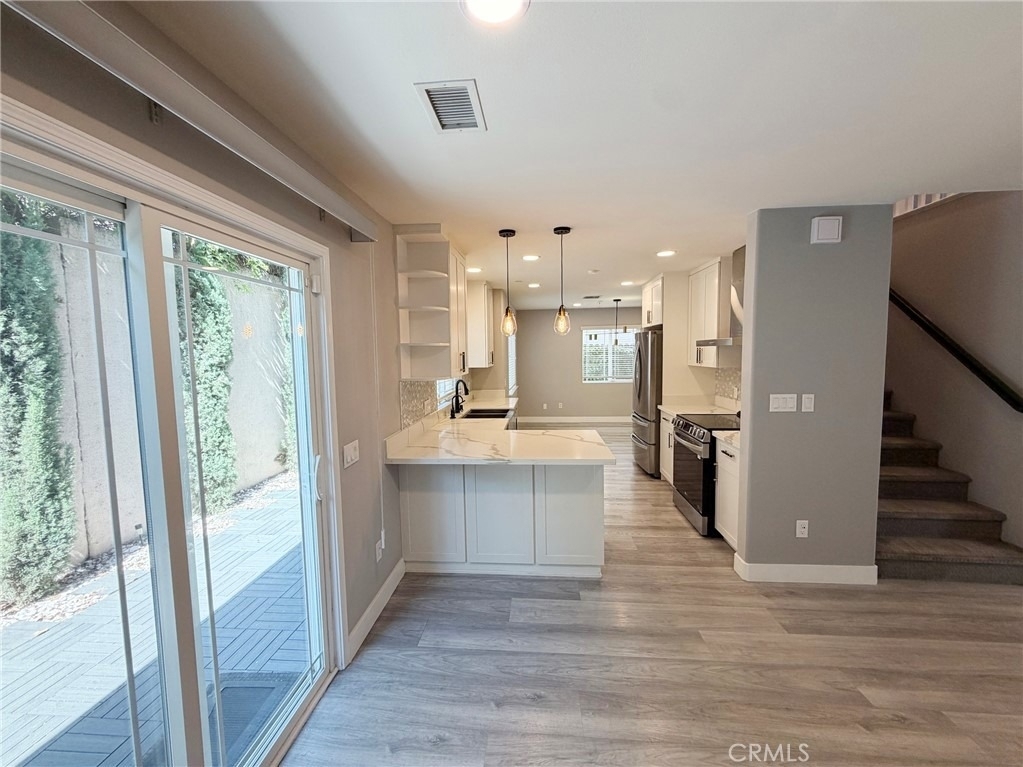 1124 S Mayflower - Photo 4