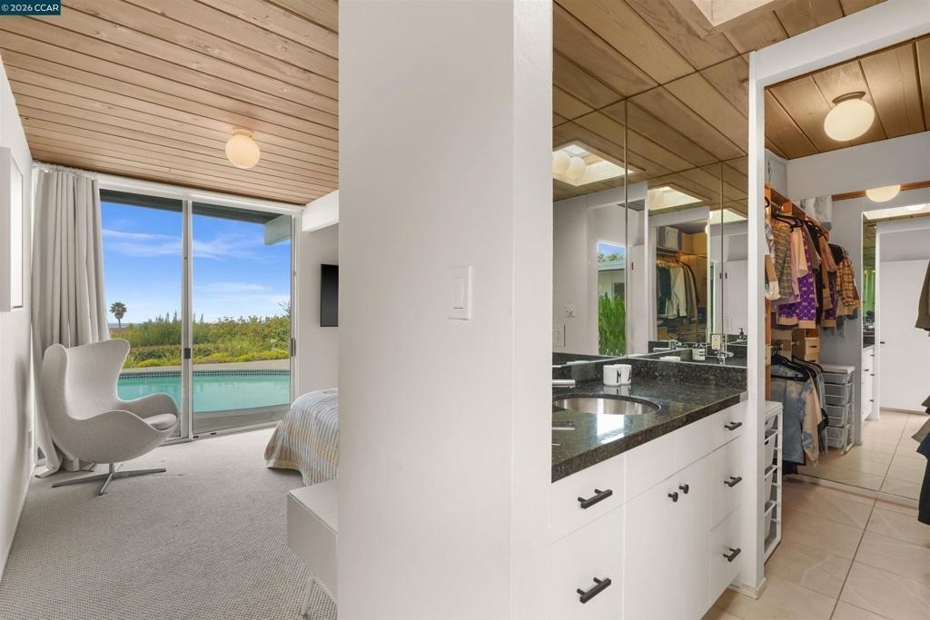 8021 Shay Dr - Photo 35