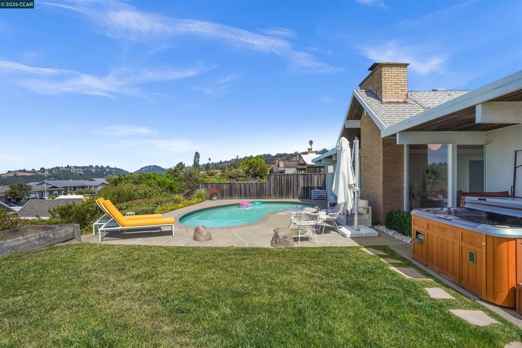 8021 Shay Dr - Photo 48