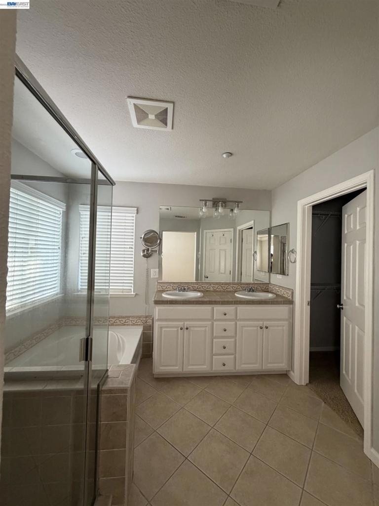 1336 Tiffany Dr - Photo 13