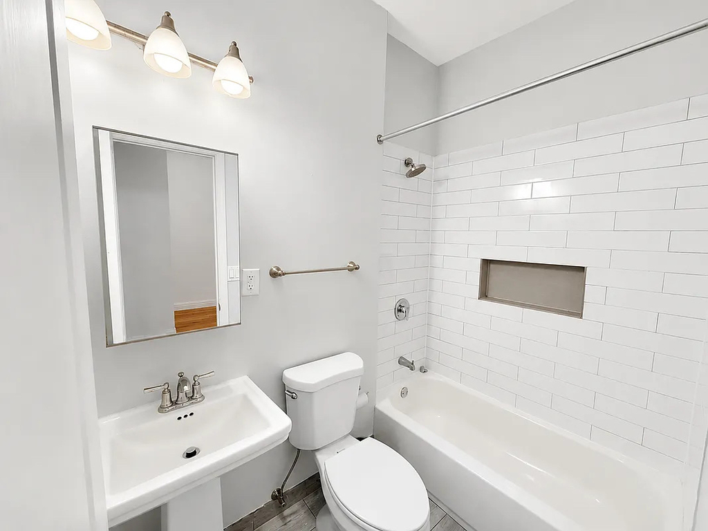 447 Evergreen Avenue - Photo 5