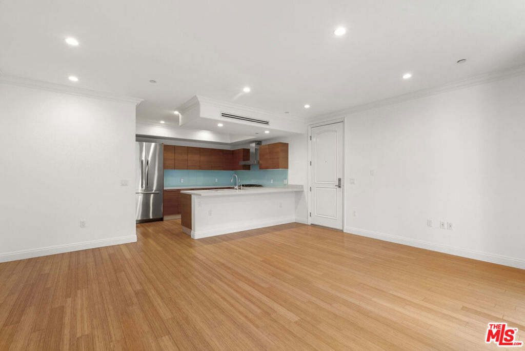 1283 Havenhurst Drive - Photo 2