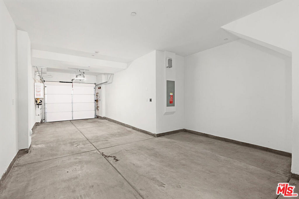 220 Lockhart Way - Photo 24