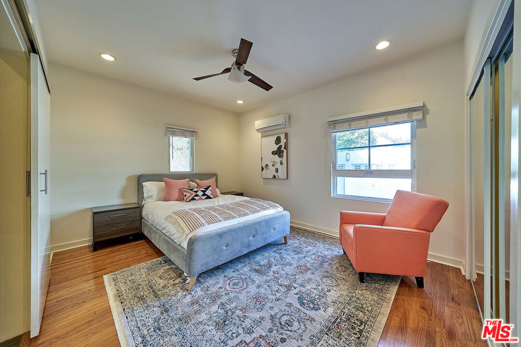 614 N Genesee Avenue - Photo 16