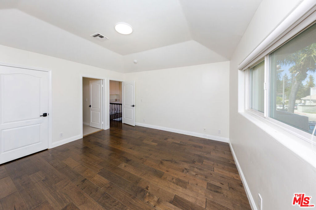 5711 Aura - Photo 17
