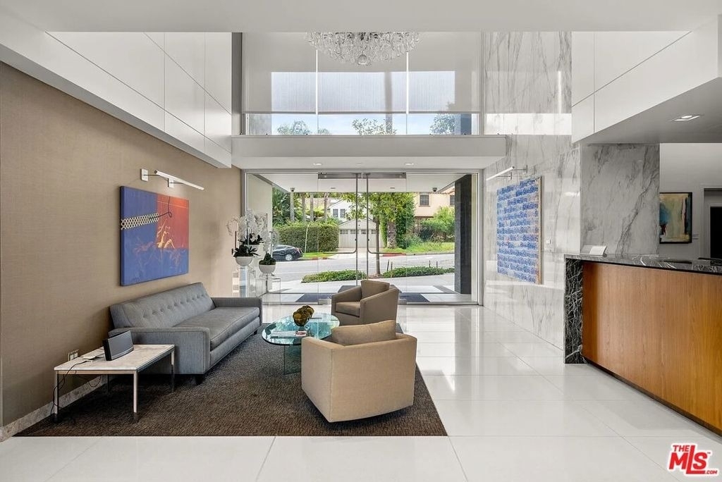 838 N Doheny Drive - Photo 18
