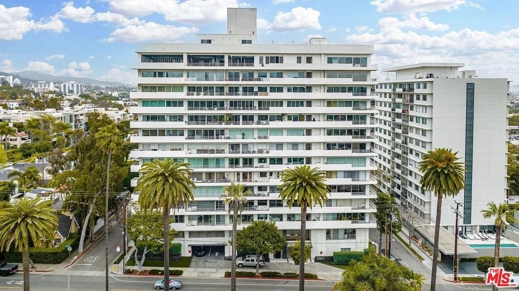838 N Doheny Drive - Photo 21