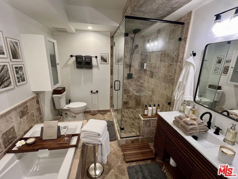 838 N Doheny Drive - Photo 9