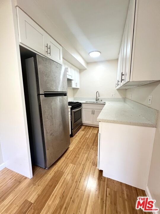 2637 Centinela Avenue - Photo 1