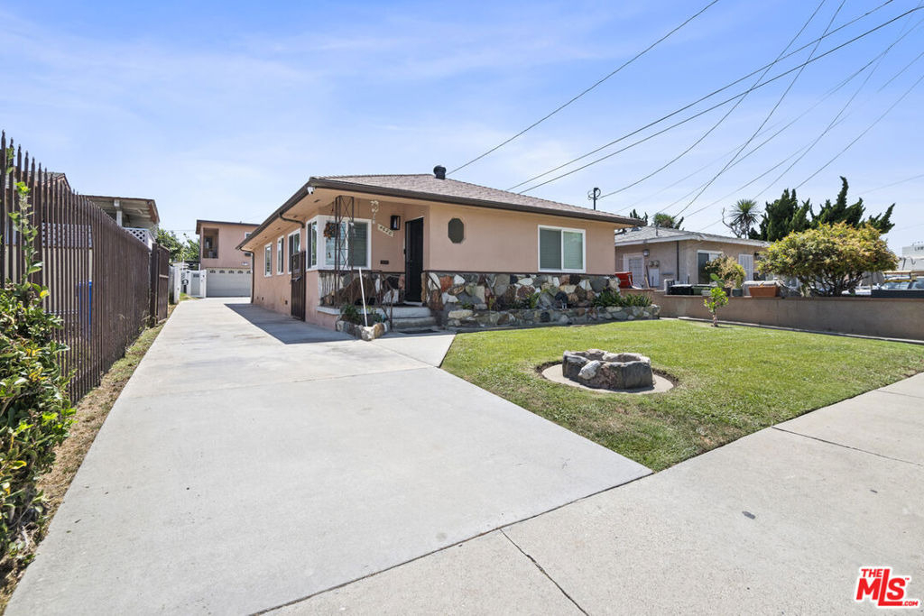 4622 W 149th Street - Photo 1