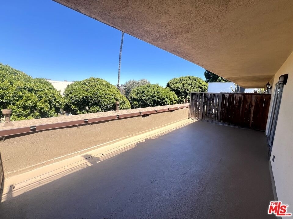 2637 Centinela Avenue - Photo 3