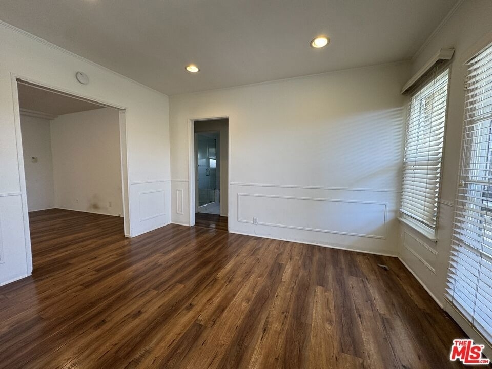 823 23rd Street - Photo 5