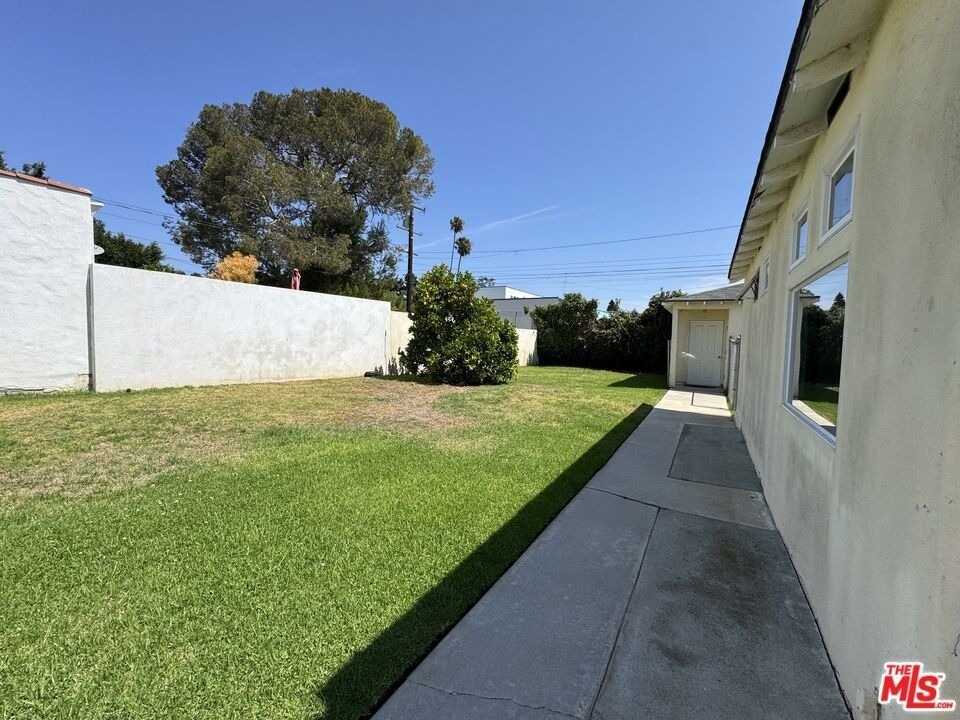 823 23rd Street - Photo 14