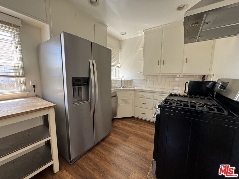 823 23rd Street - Photo 7