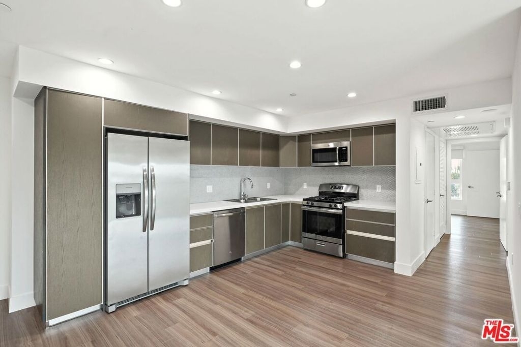 1539 Purdue - Photo 1