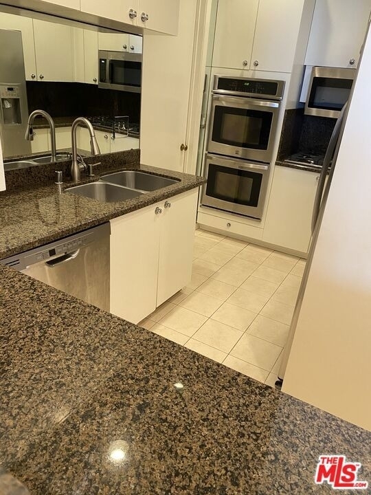 10432 Eastborne Avenue - Photo 11