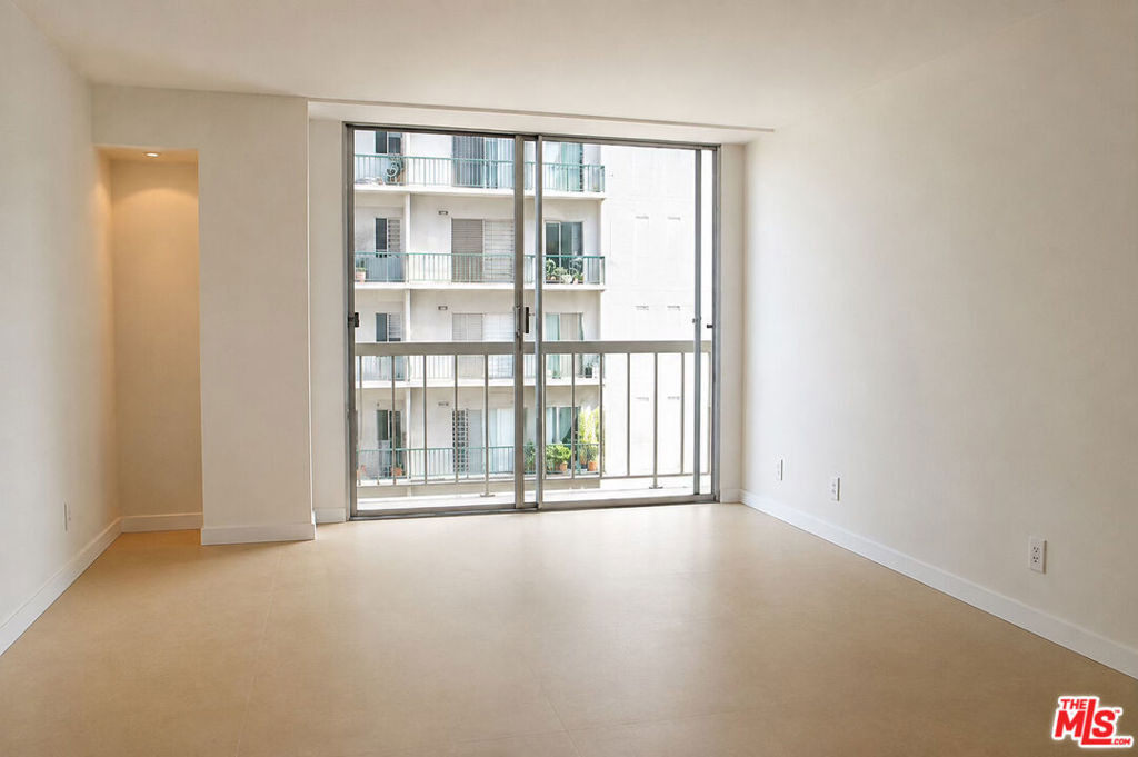 10751 Wilshire Boulevard - Photo 2