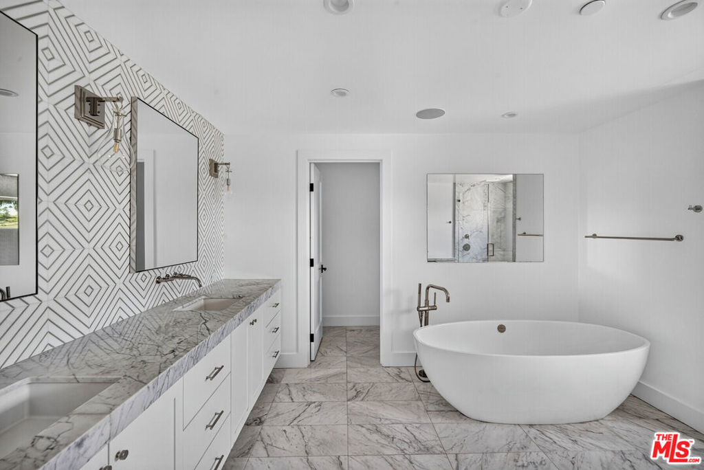 2141 Indian Springs Lane - Photo 14