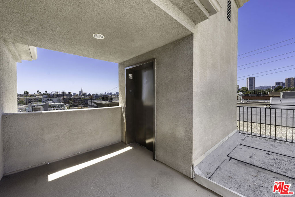 1820 Benecia Avenue - Photo 70