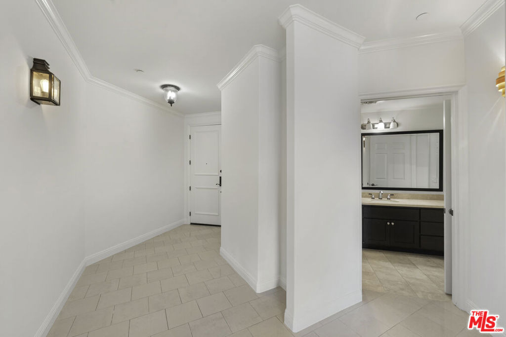 1820 Benecia Avenue - Photo 15