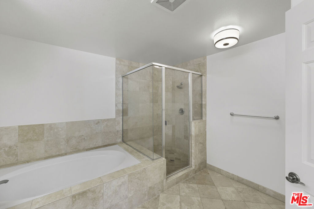 1820 Benecia Avenue - Photo 64