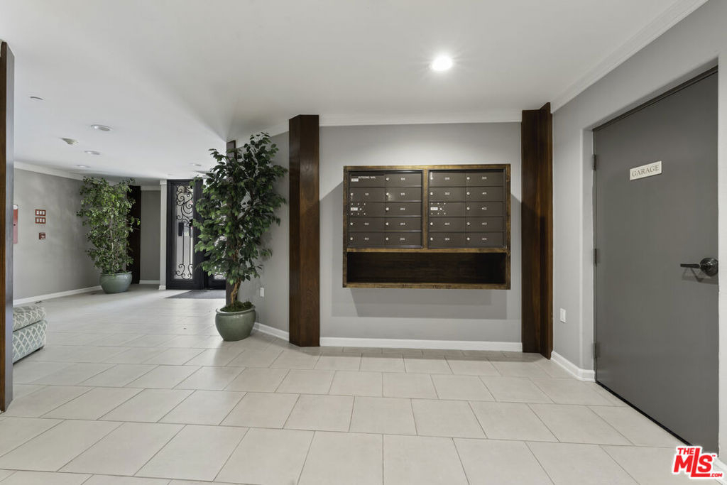 1820 Benecia Avenue - Photo 7