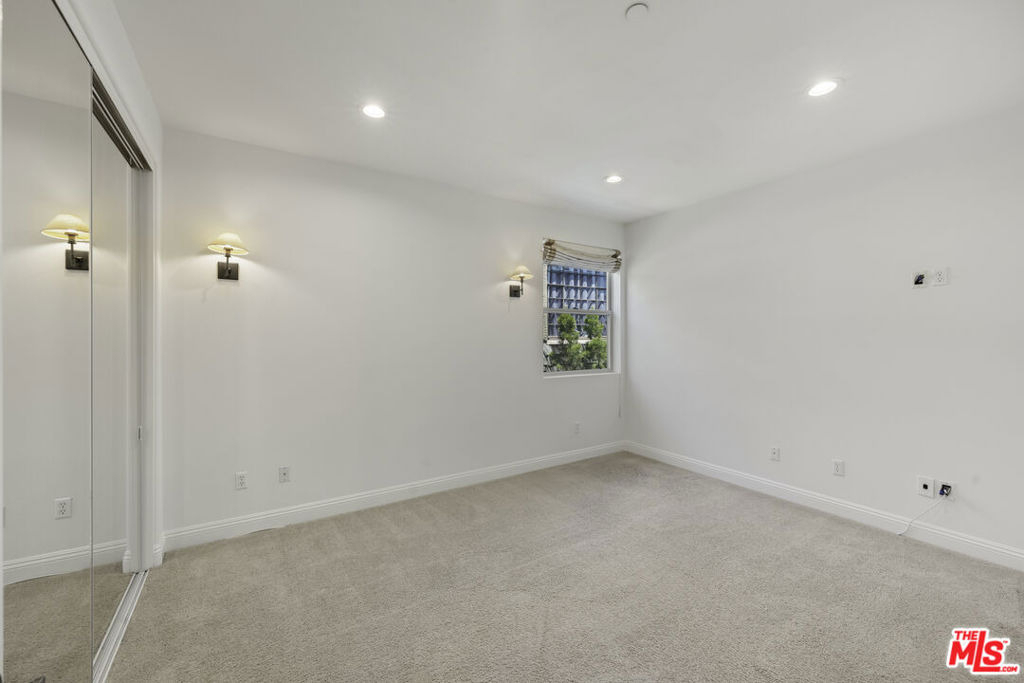 1820 Benecia Avenue - Photo 53