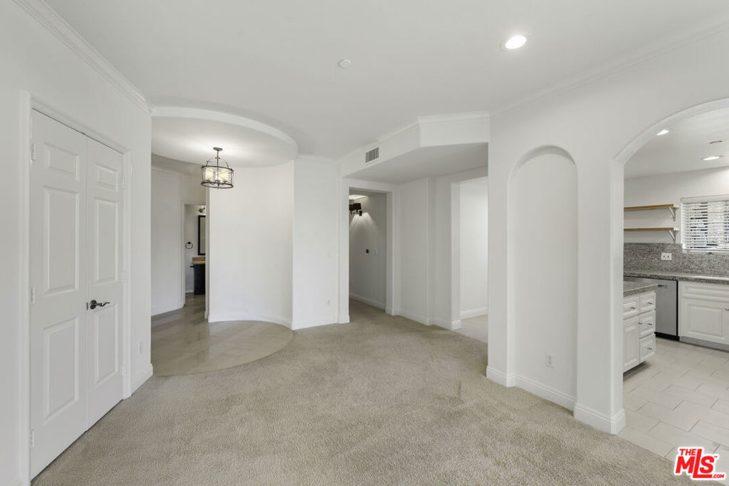 1820 Benecia Avenue - Photo 22