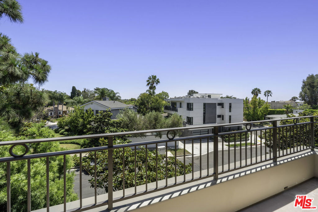 1820 Benecia Avenue - Photo 28