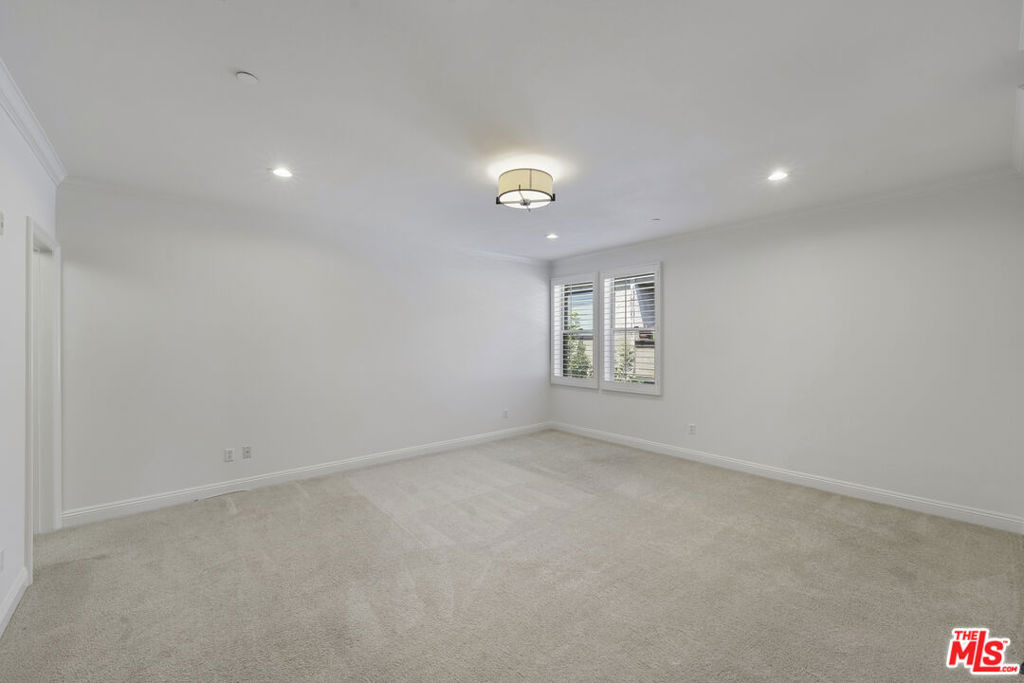 1820 Benecia Avenue - Photo 58