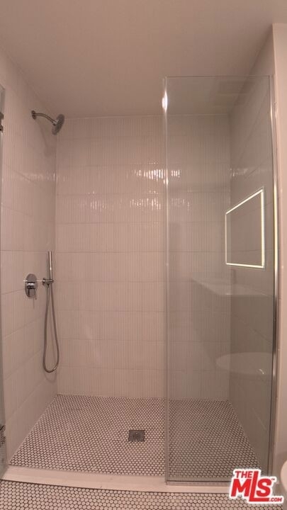 5119 Colfax Avenue - Photo 3