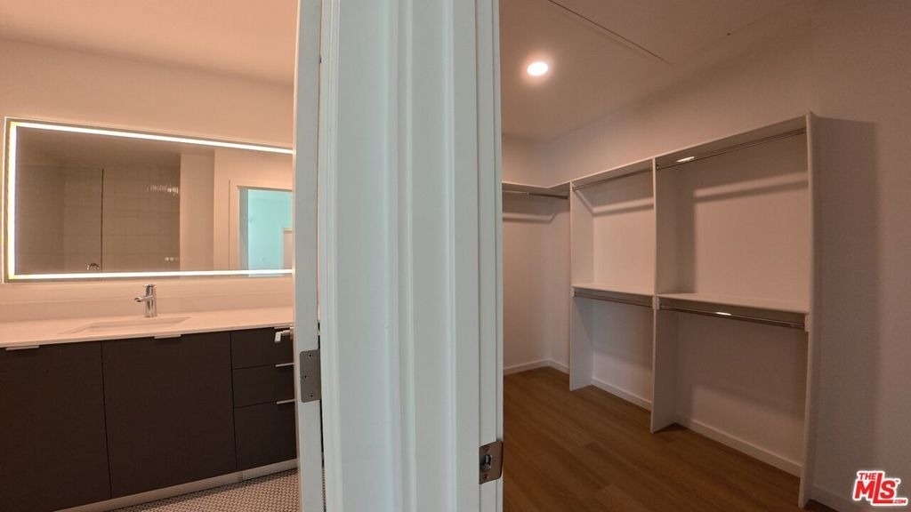 5119 Colfax Avenue - Photo 11