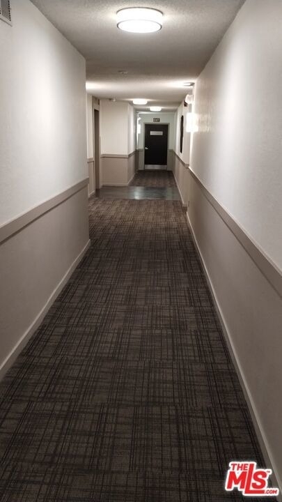 740 N Kings Road - Photo 25