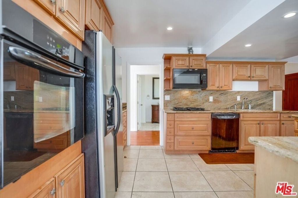 7230 W 90th Street - Photo 6