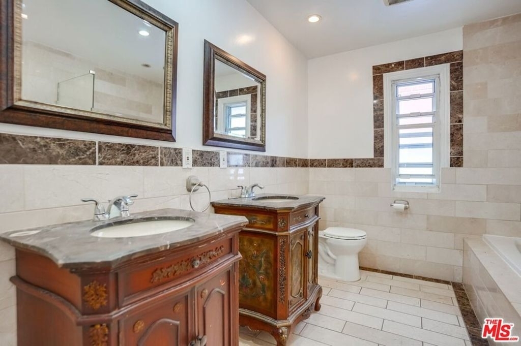 7230 W 90th Street - Photo 18