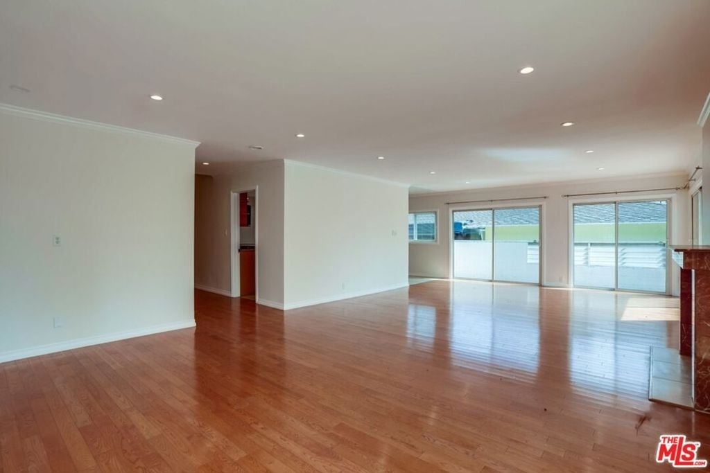 7230 W 90th Street - Photo 2