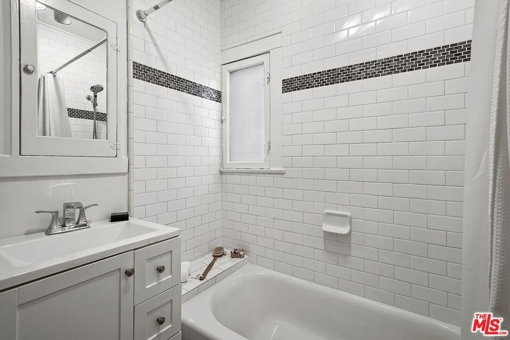 1916 3rd Street - Photo 1