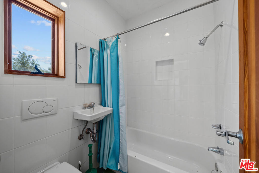 2569 Patricia Avenue - Photo 44